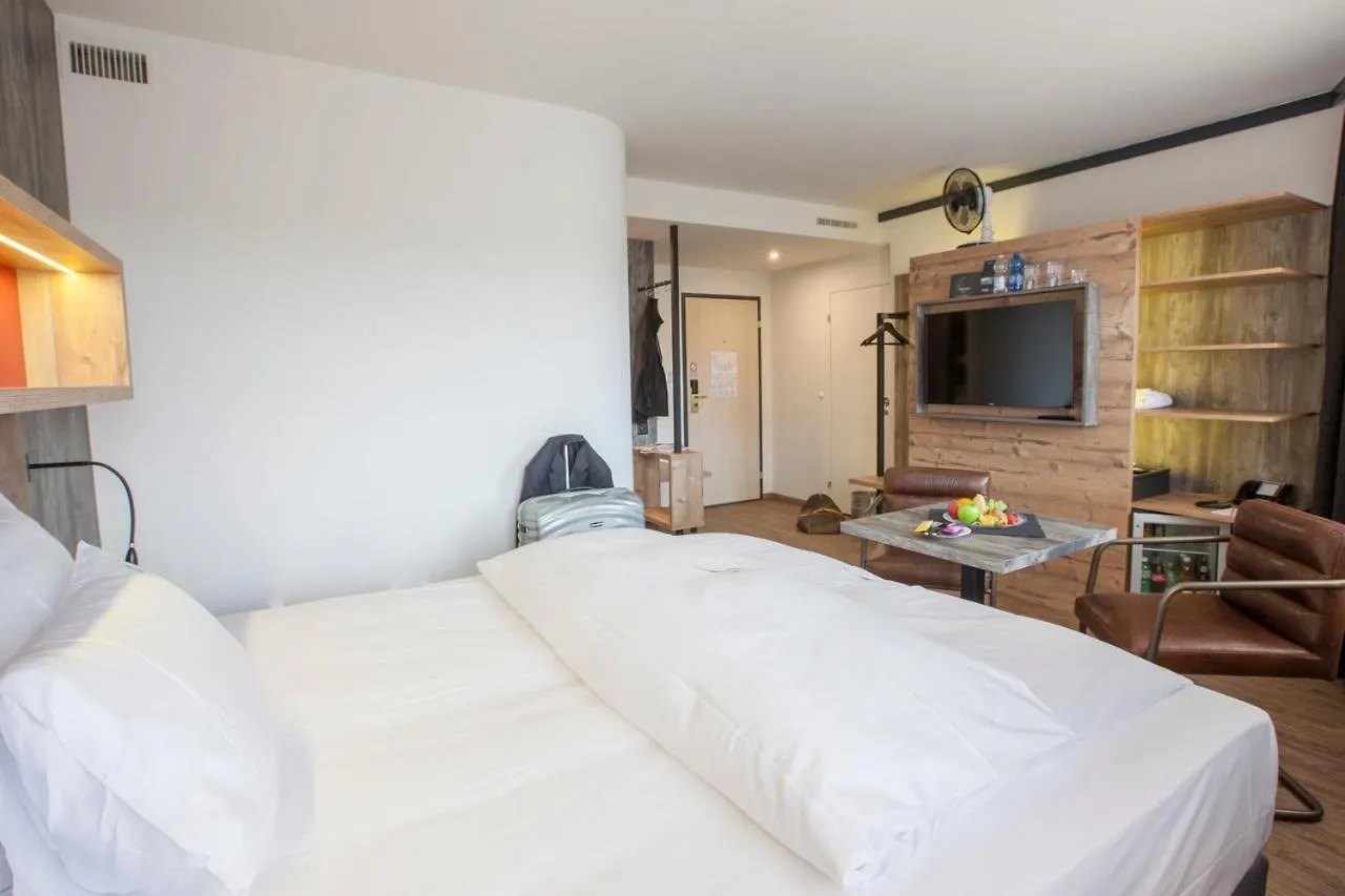 Boutiquehotel Thessoni Classic & Self Service Residence Home Zuerich Regensdorf 4*,  Svájc